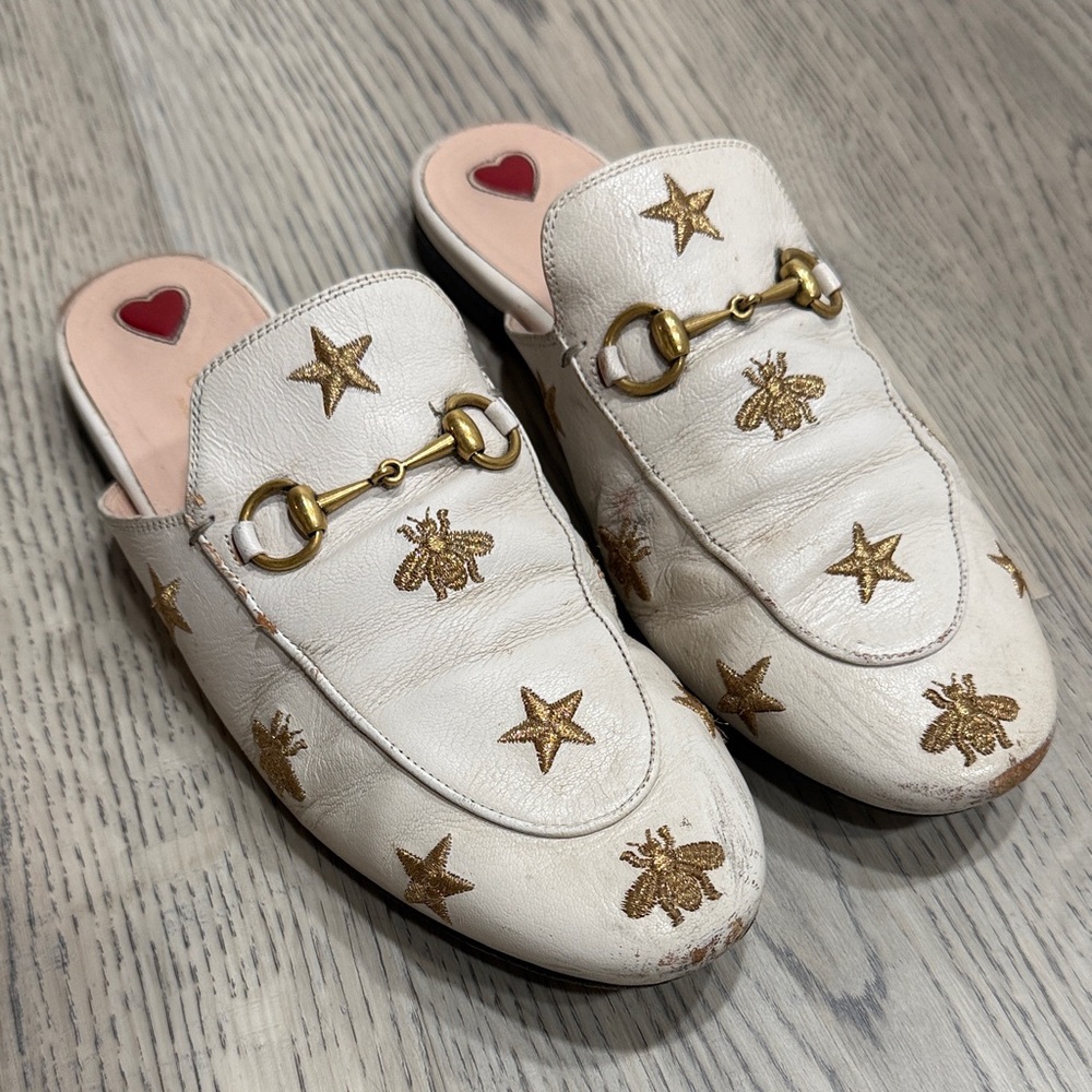 Gucci White Leather Horsebit Mules with Gold Embroidered Stars & Bees